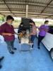 ร่วมทำข้าวกล่องเพื่อแจกจ่ายให้กับกลุ่มเสี่ยงที่กักตัวอยู่ที่บ้านในเขตตำบลม่วงงาม...